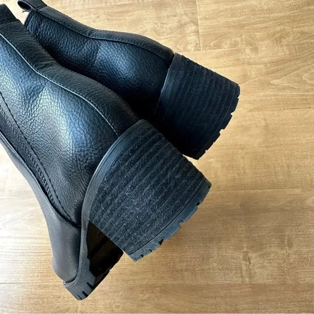 Mia Jody Chelsea Boot, Black, Women’s Heeled Leather Booties, Size 9M